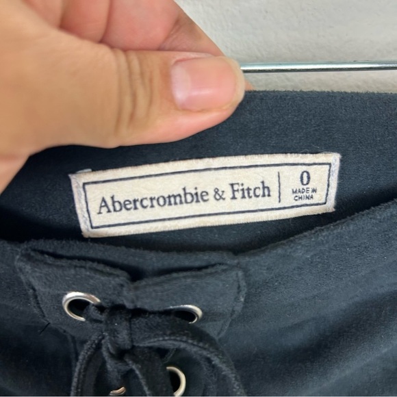 Abercrombie & Fitch Faux suede mini skirt black size: 0 - Picture 7 of 8